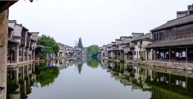 家庭装修乳胶漆和硅藻泥哪个更环保游戏画面